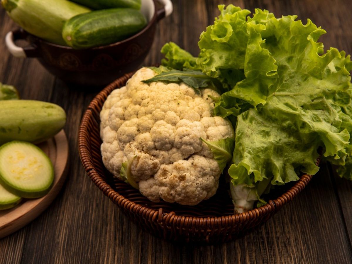 Phool gobhi and other vegetables on a kitchen table